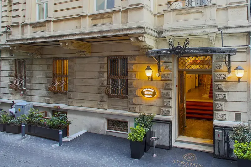 Ayramin Exclusive Hotel, Stamboll