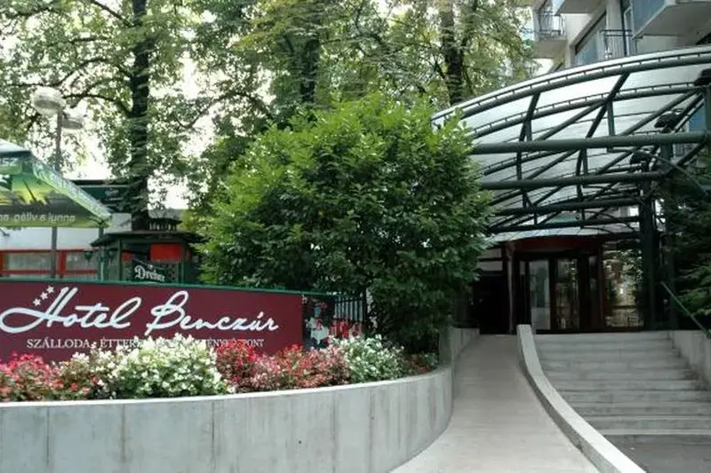Benczur Hotel 3, Budapest — Budapest, Hungari — foto 3 nga 9