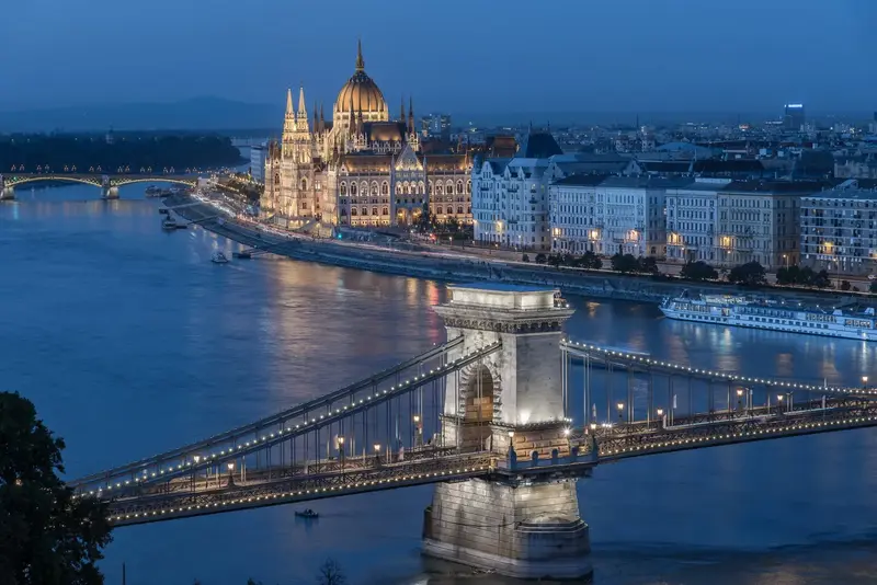 Budapest, Vjenë dhe Bratislavë, 4 ditë