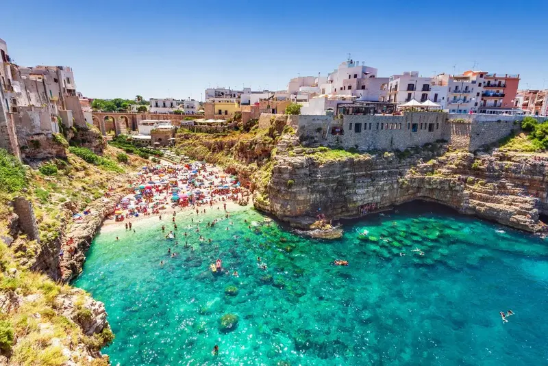 Puglia: Alberobello, Polignano a Mare, Bari, Matera