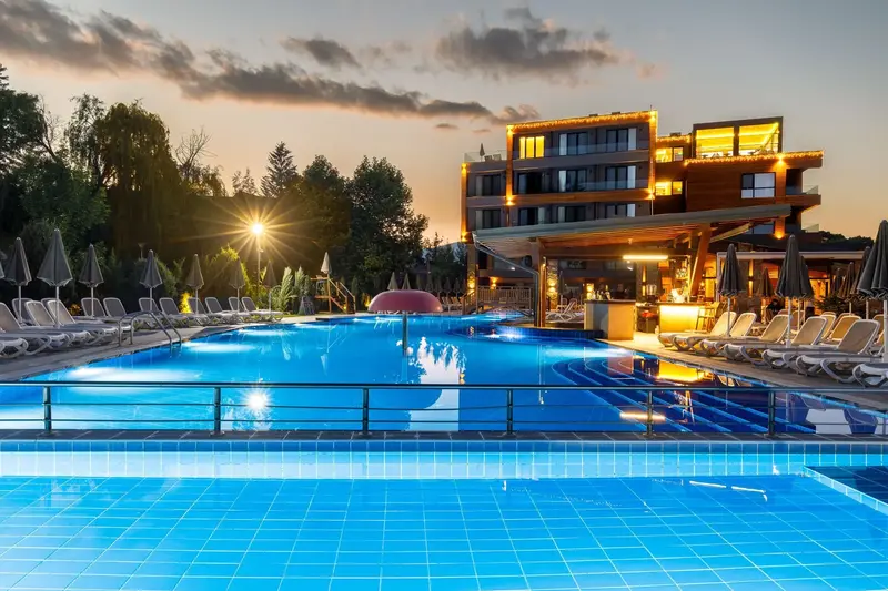 Regnum Banya Hotel, Banya