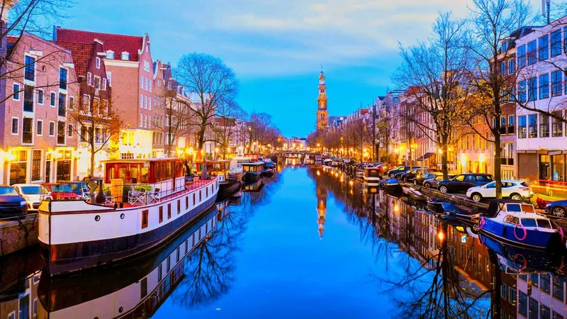 Amsterdam dhe Bruksel — Amsterdam & Bruksel — foto 4 nga 8