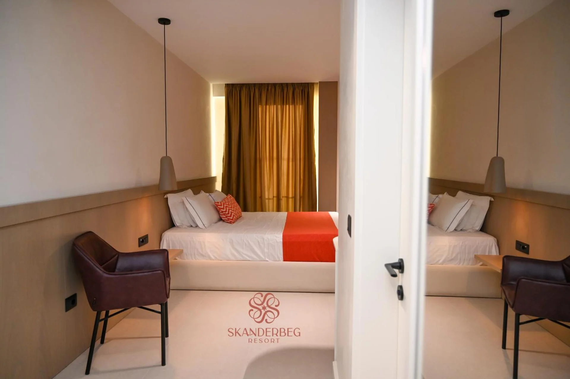 Skanderbeg Hotel, Golem, Durrës