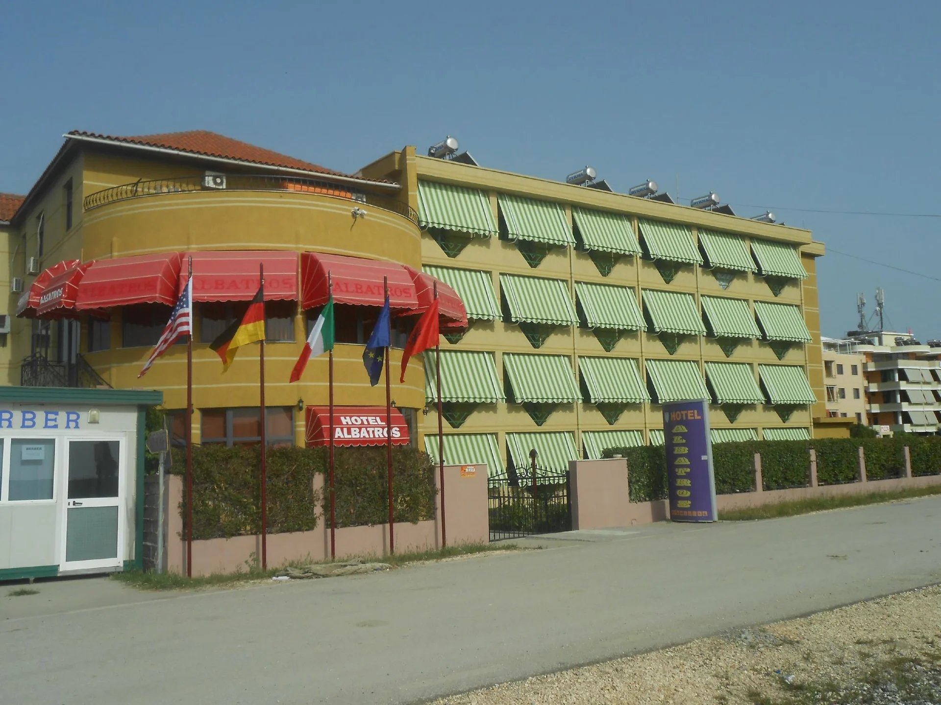 Albatros Beach & Resort, Spille