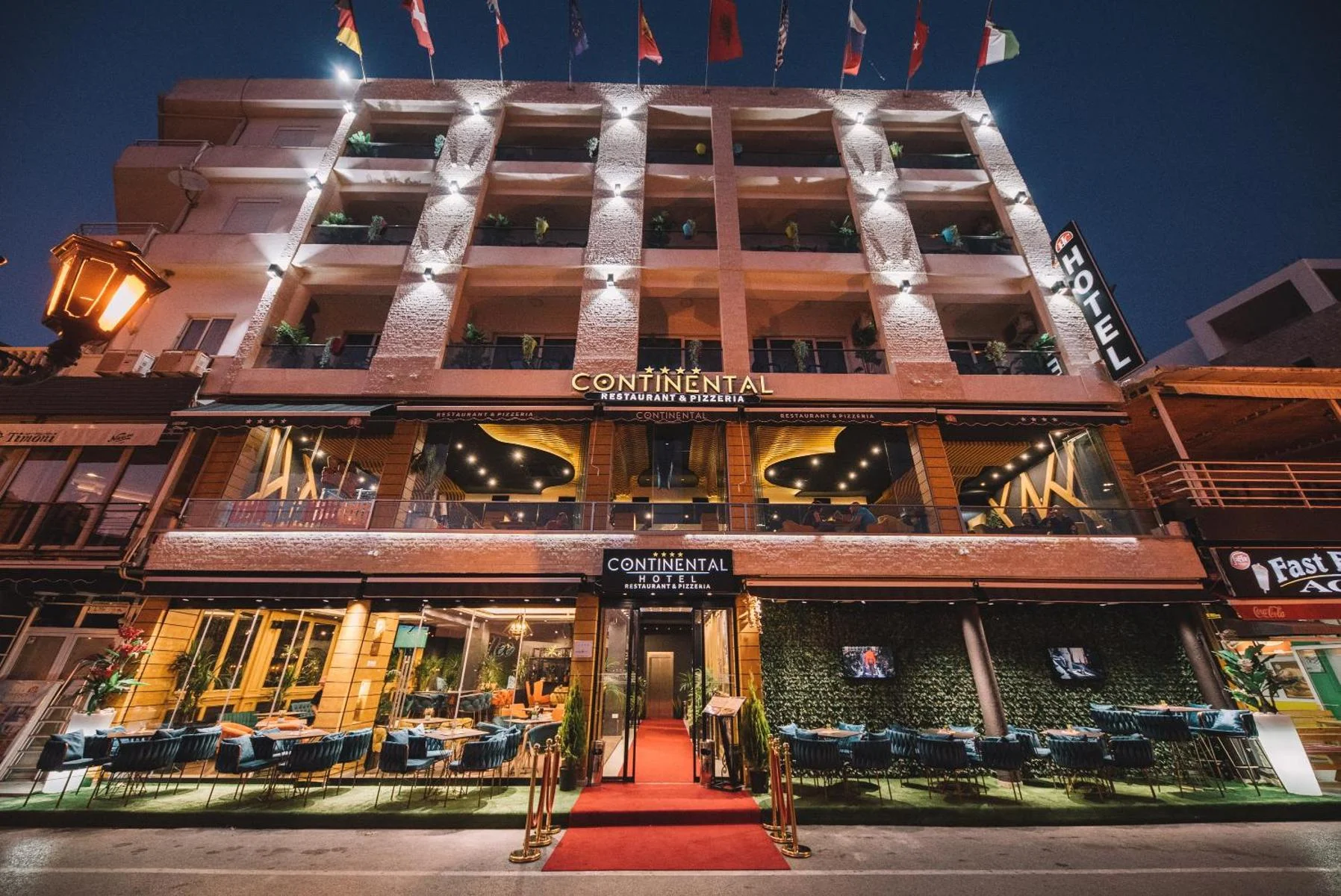 Hotel Continental, Ulqin