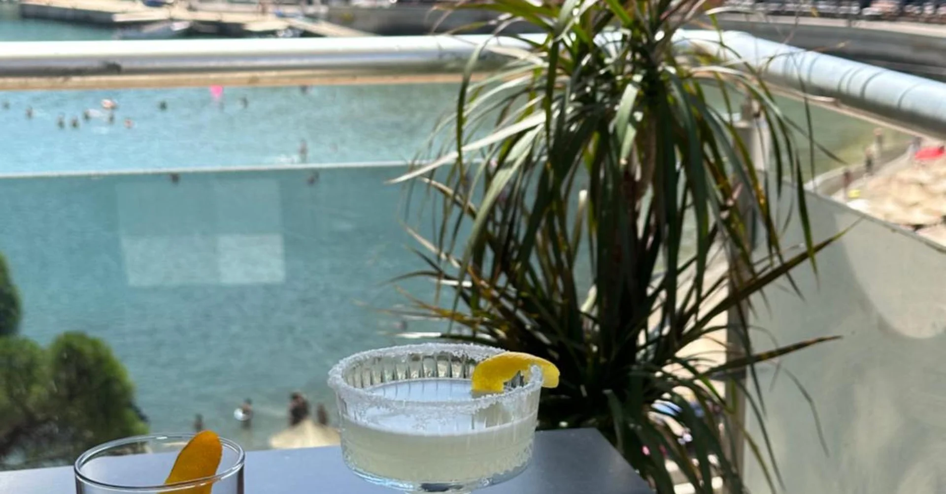 Vue Mer Hotel, Ulqin