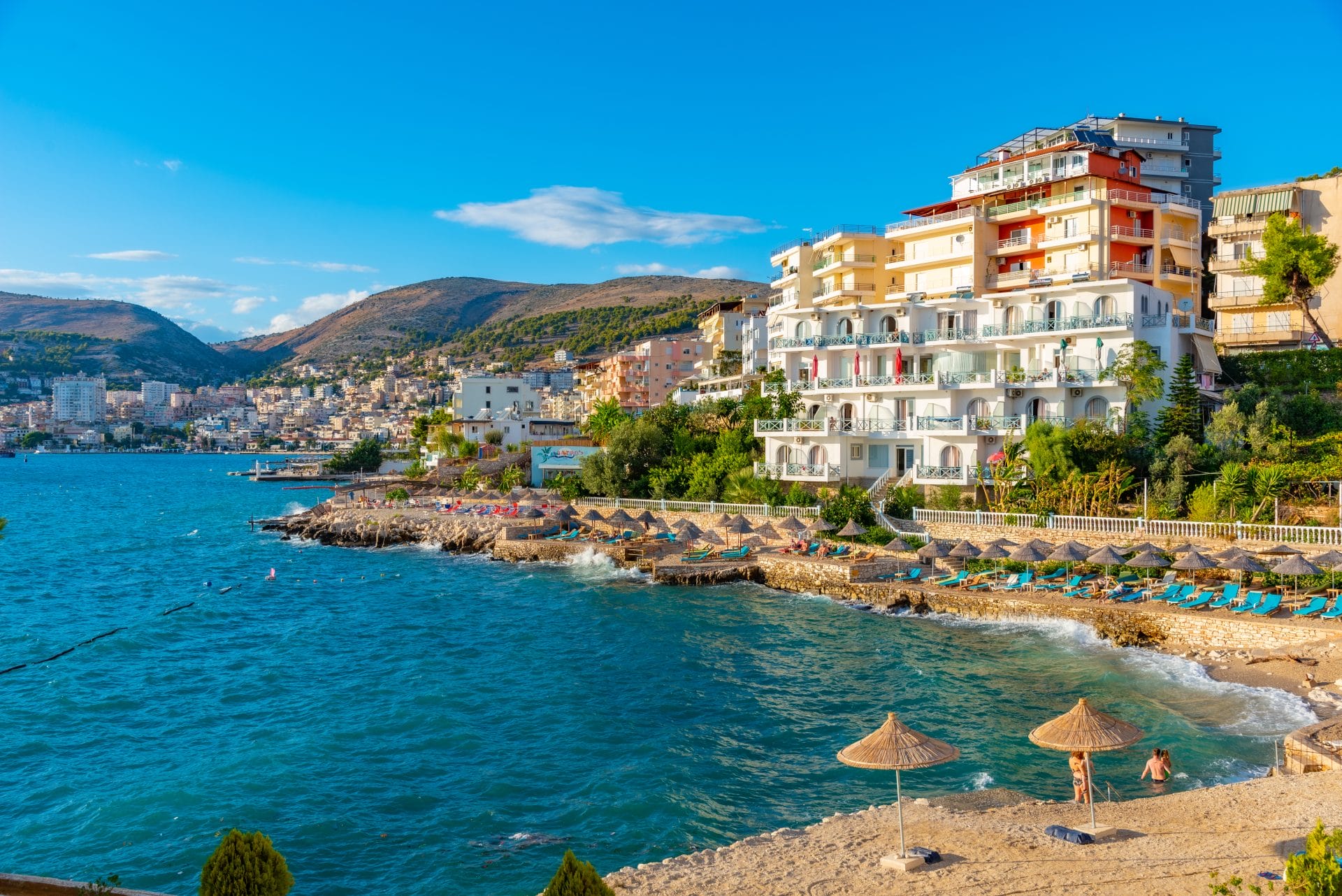 Sarandë me Sharr Travel