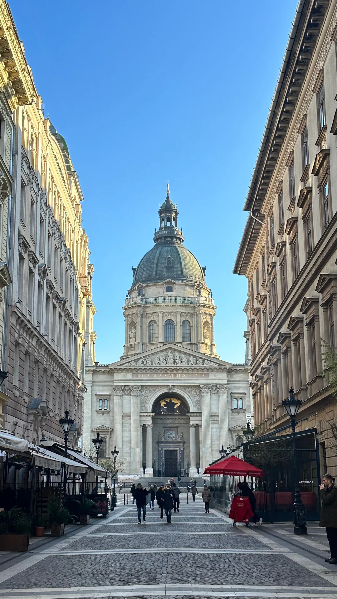 Udhëtim në Budapest