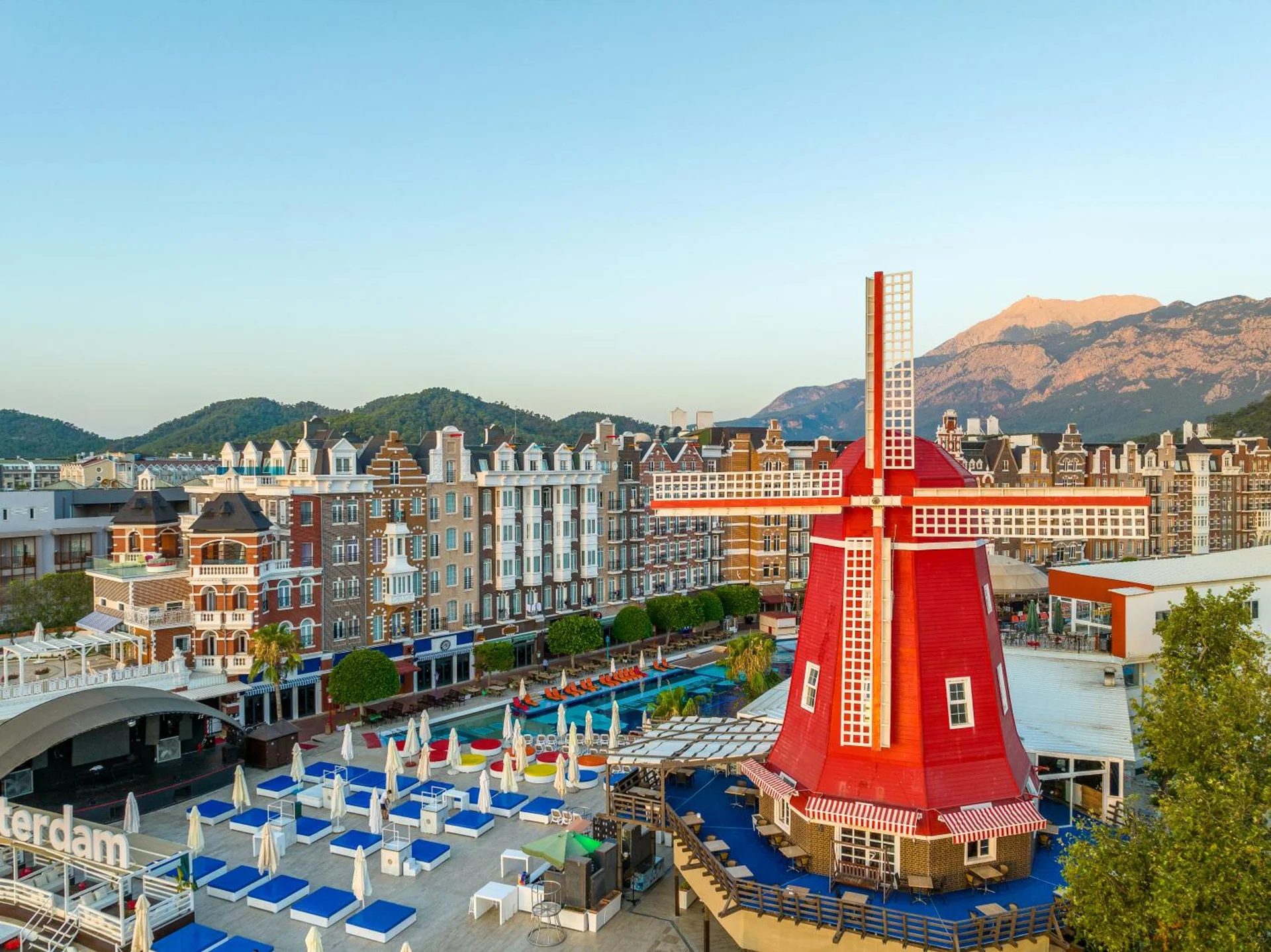 Orange County Kemer, Kemer
