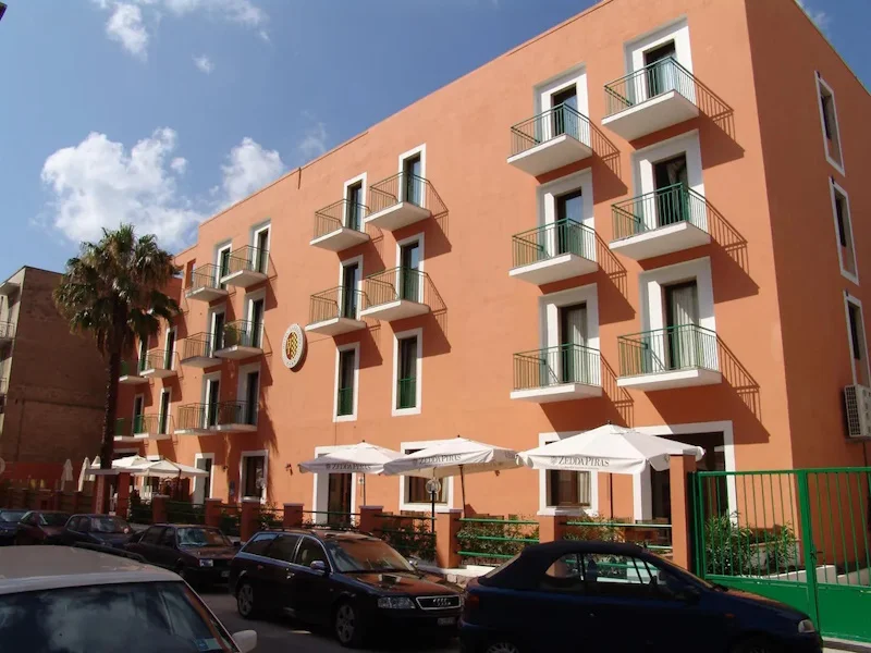 Alghero Vacanze Hotel, Sardenjë