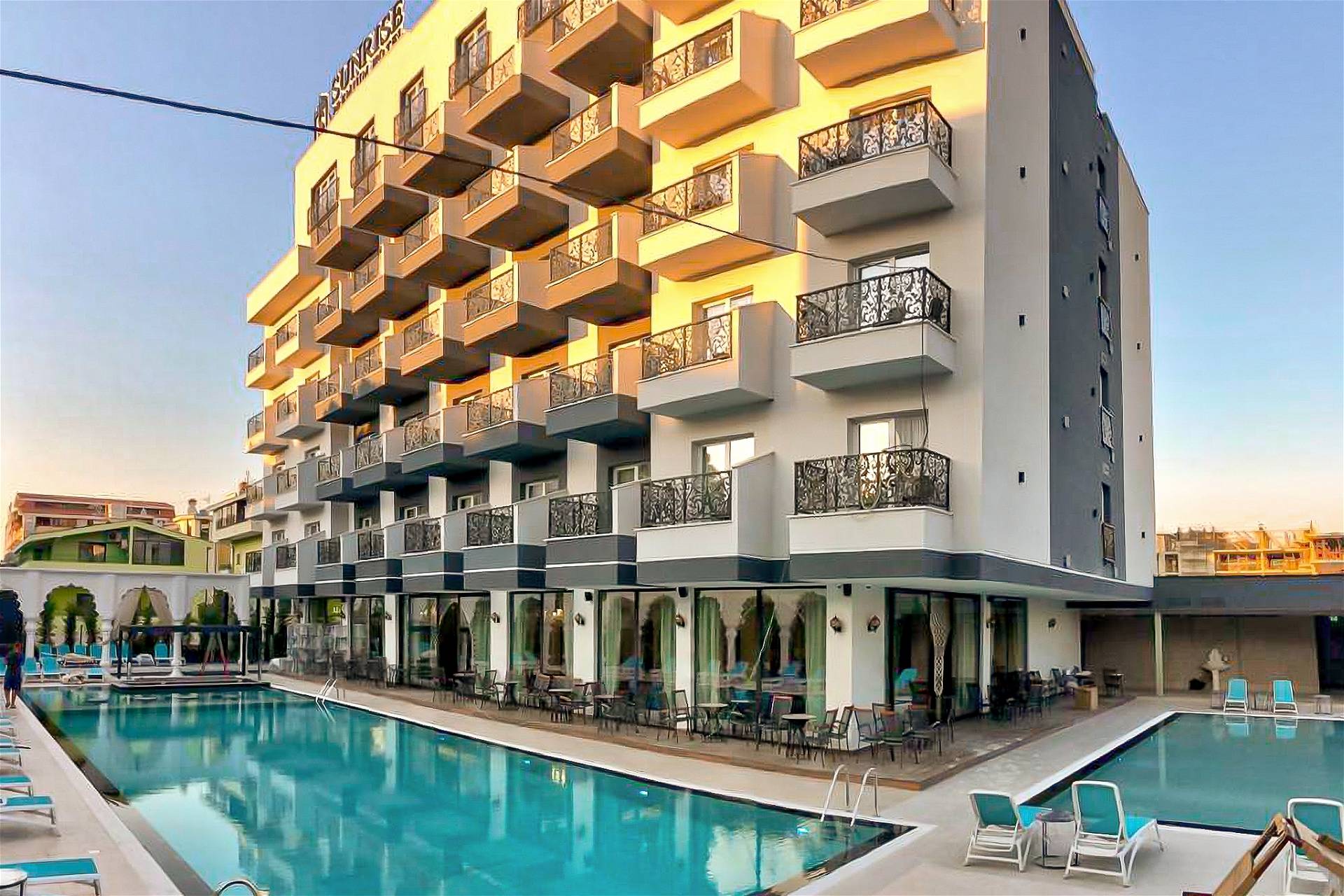 Premium Sunrise Hotel, Durrës