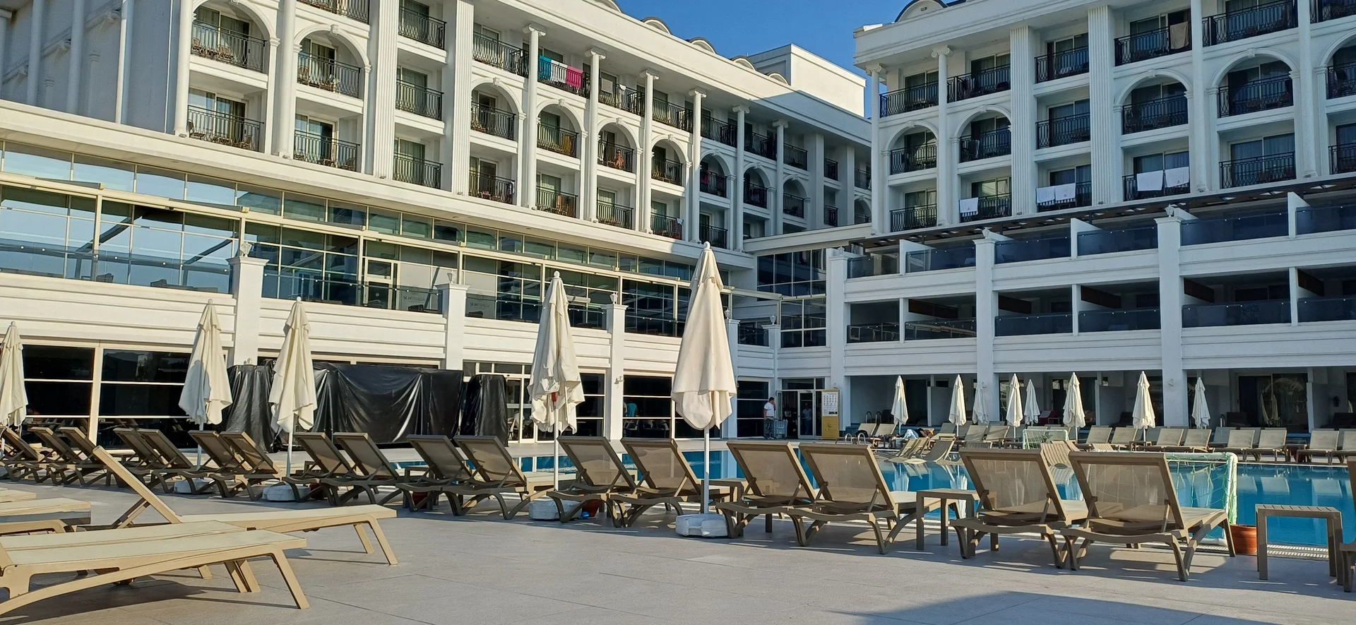 Sunthalia Hotels & Resorts, Side