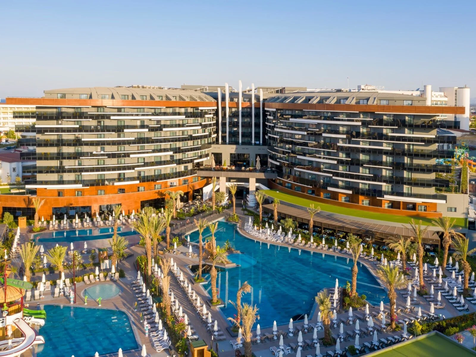Calyptus Kirman Premium, Antalya