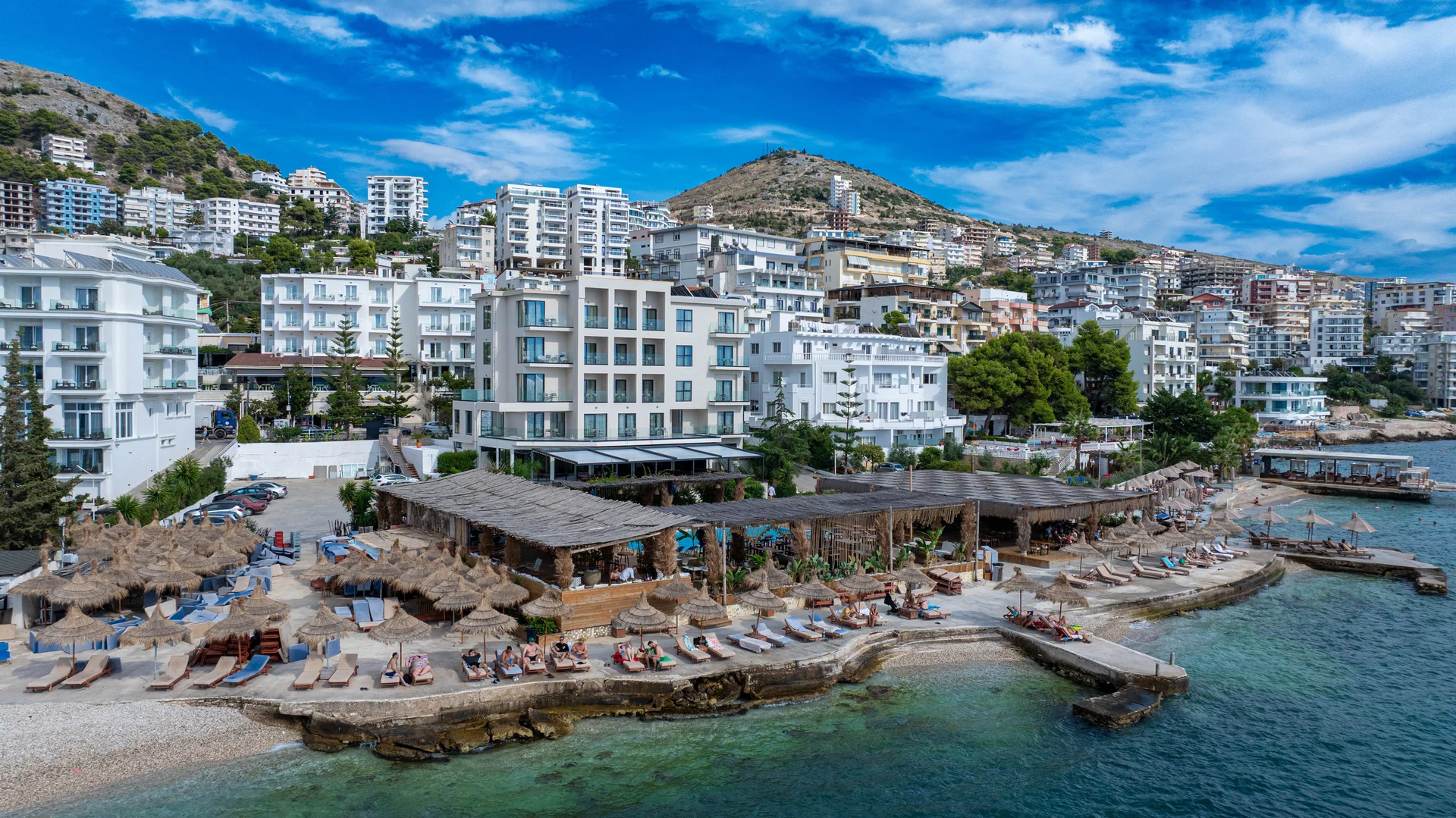 Hotel Grand, Sarandë