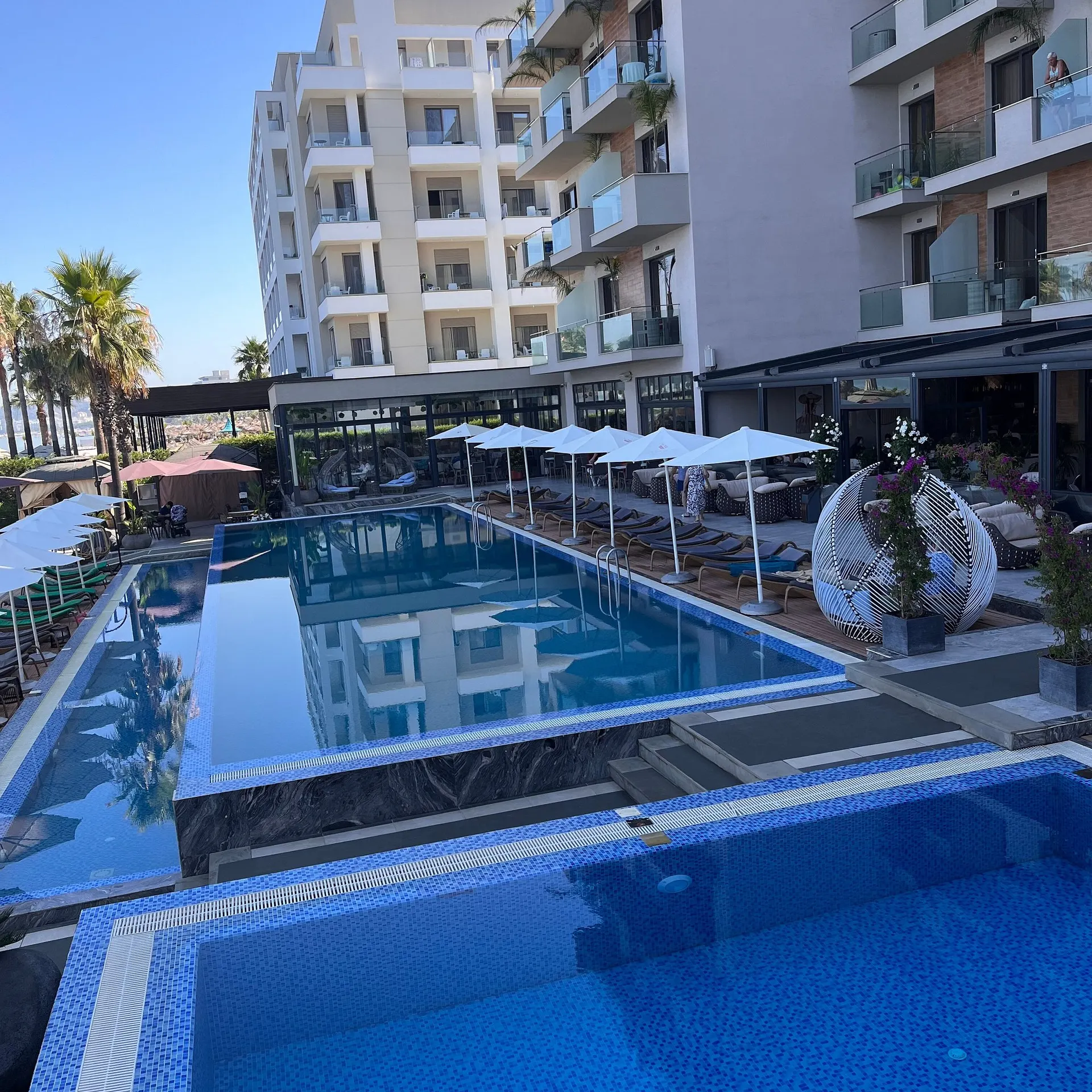 Pinea Hotel, Durrës