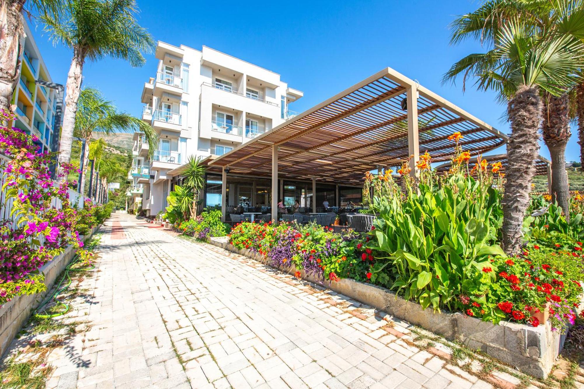 Hotel Royal, Radhimë, Vlorë