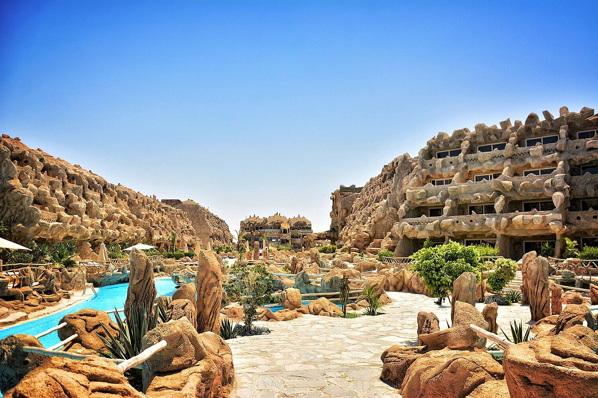 Caves Beach Resort, Hurghada