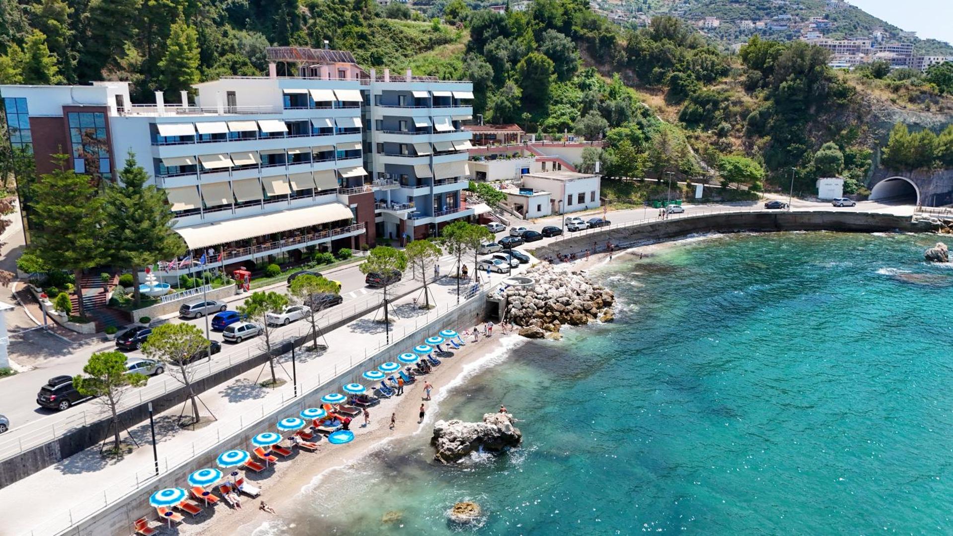 Hotel New York, Vlorë