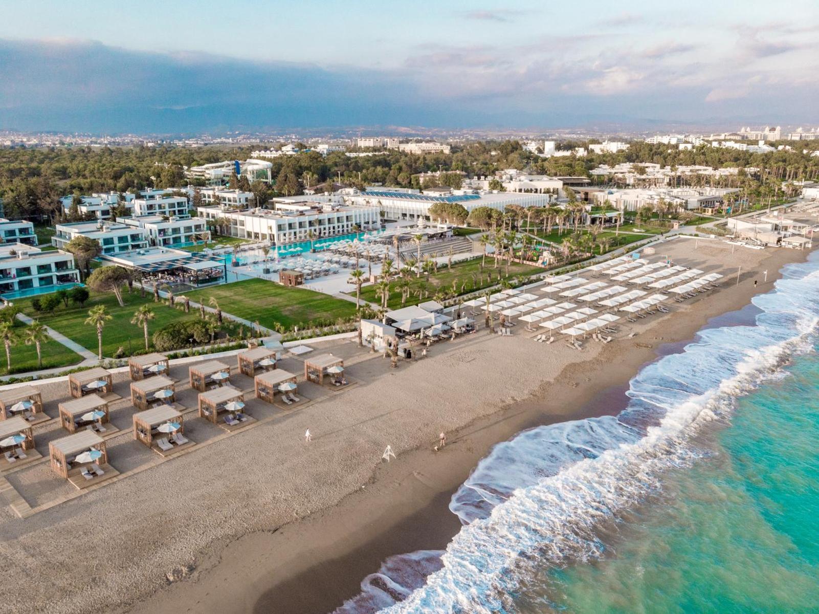 Paloma Finesse Side, Suite Room Land View