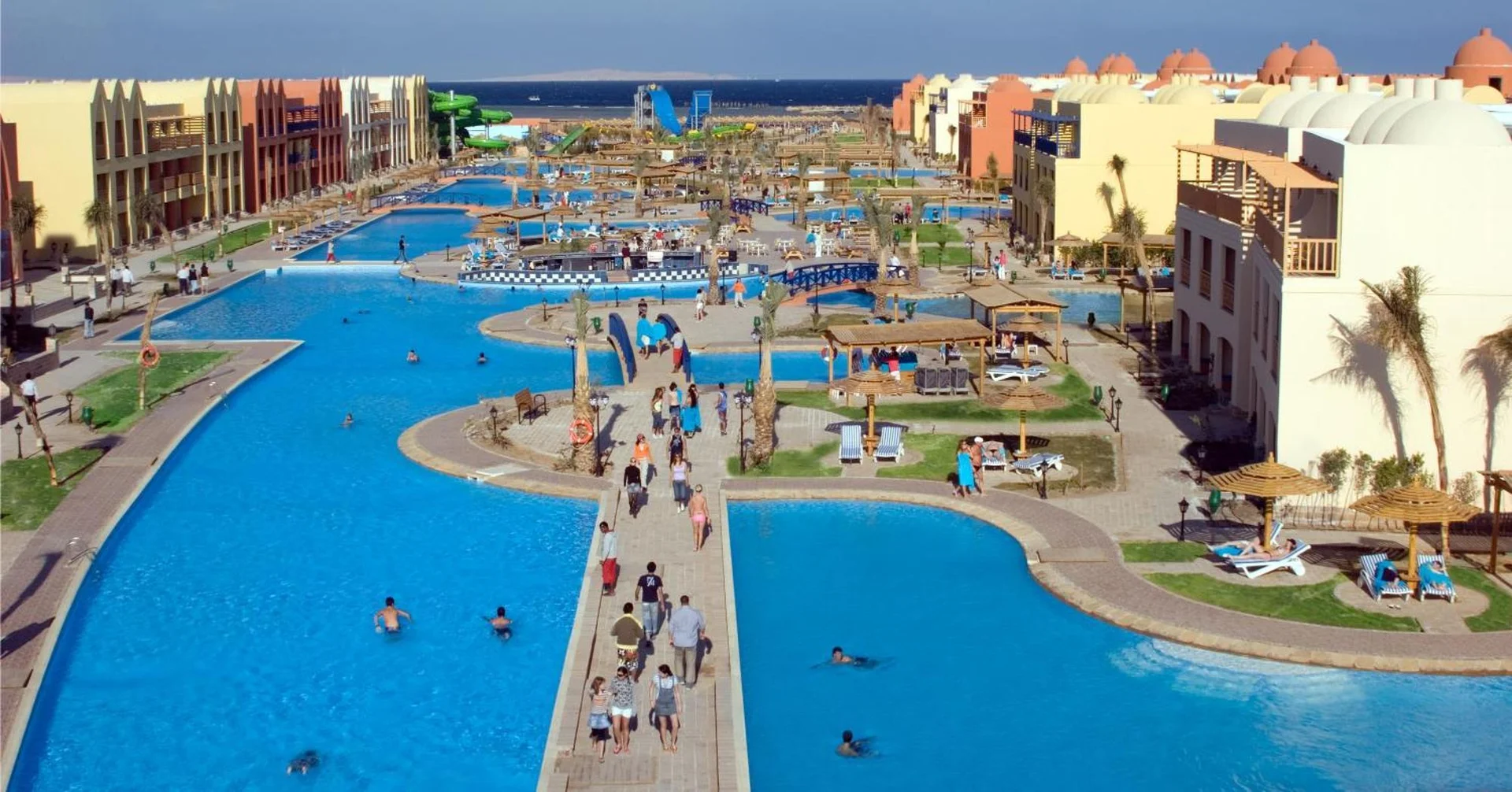 Titanic Beach, Hurghada