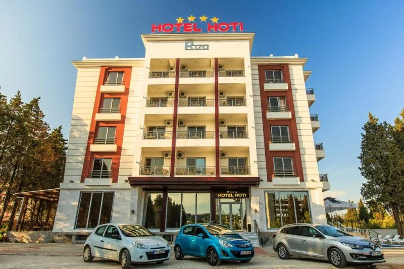 Pushime në Ulqin – Hotel Hoti 2, me mëngjes e darkë