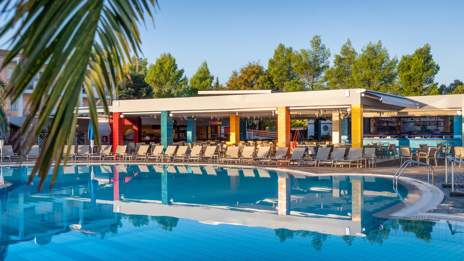 Mareblue Beach Corfu Resort, Korfuz