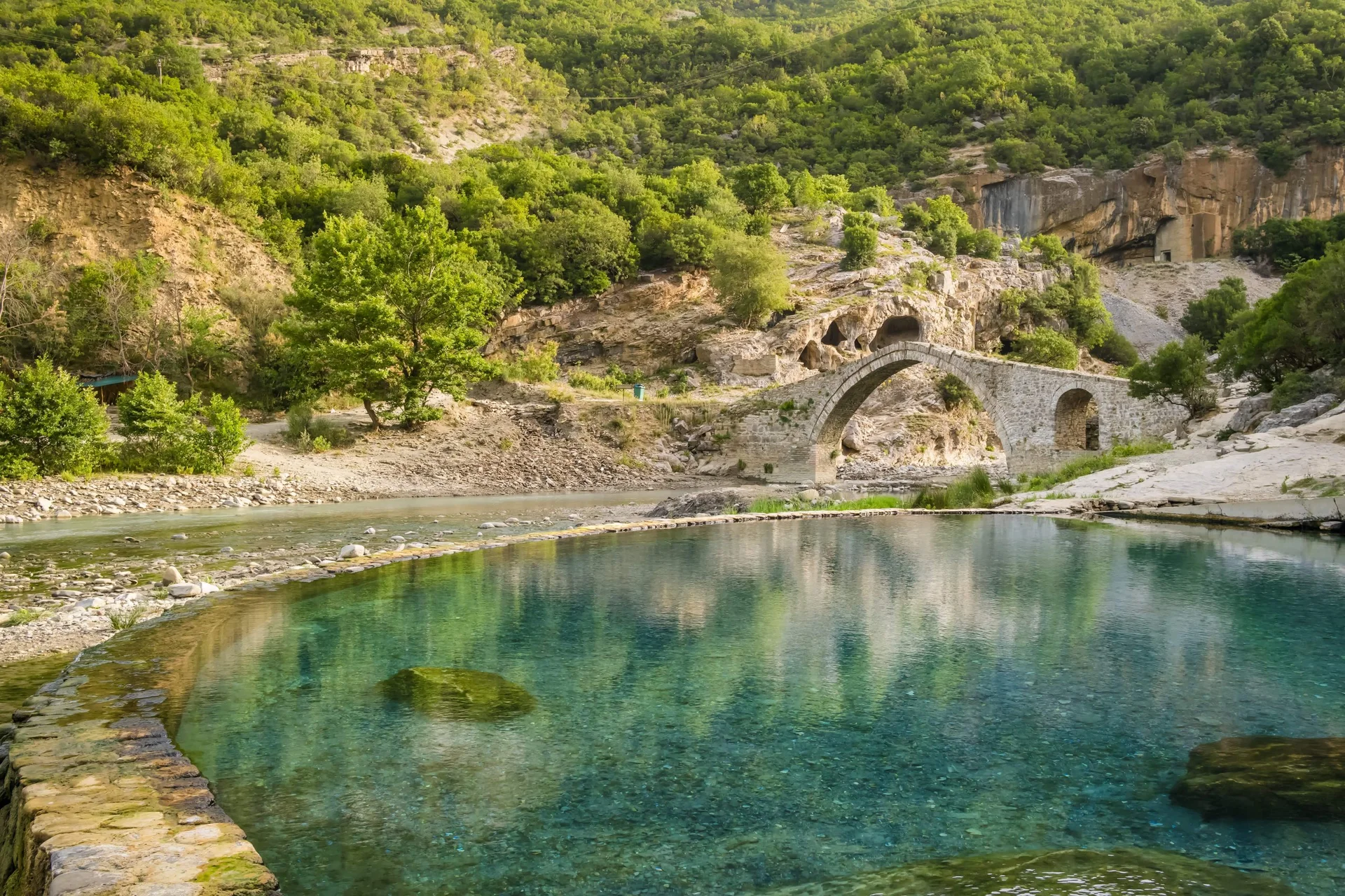 Korçë - Përmet - Banjat e Benjës