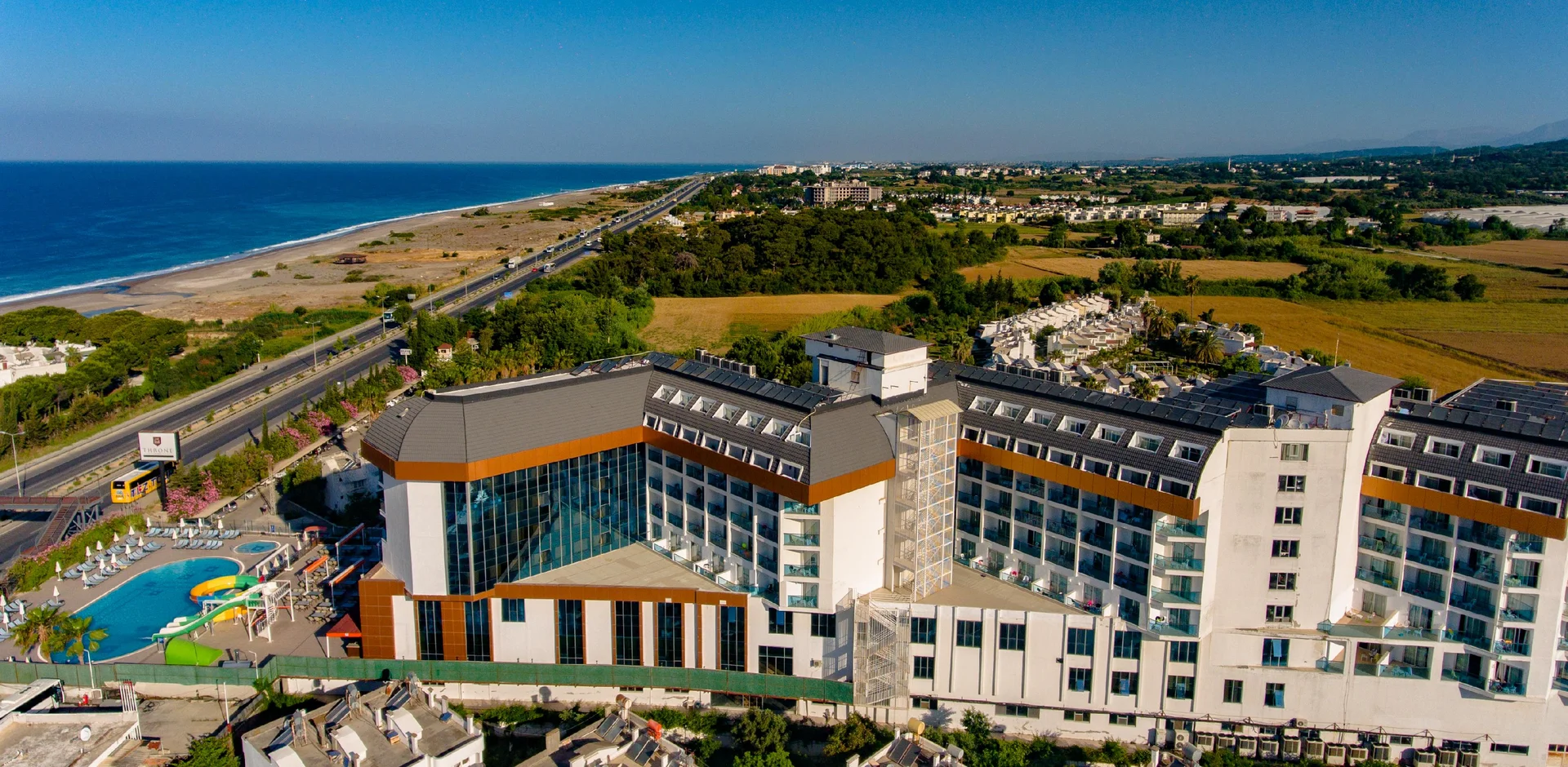 Throne Beach Resort Hotel, Antalya