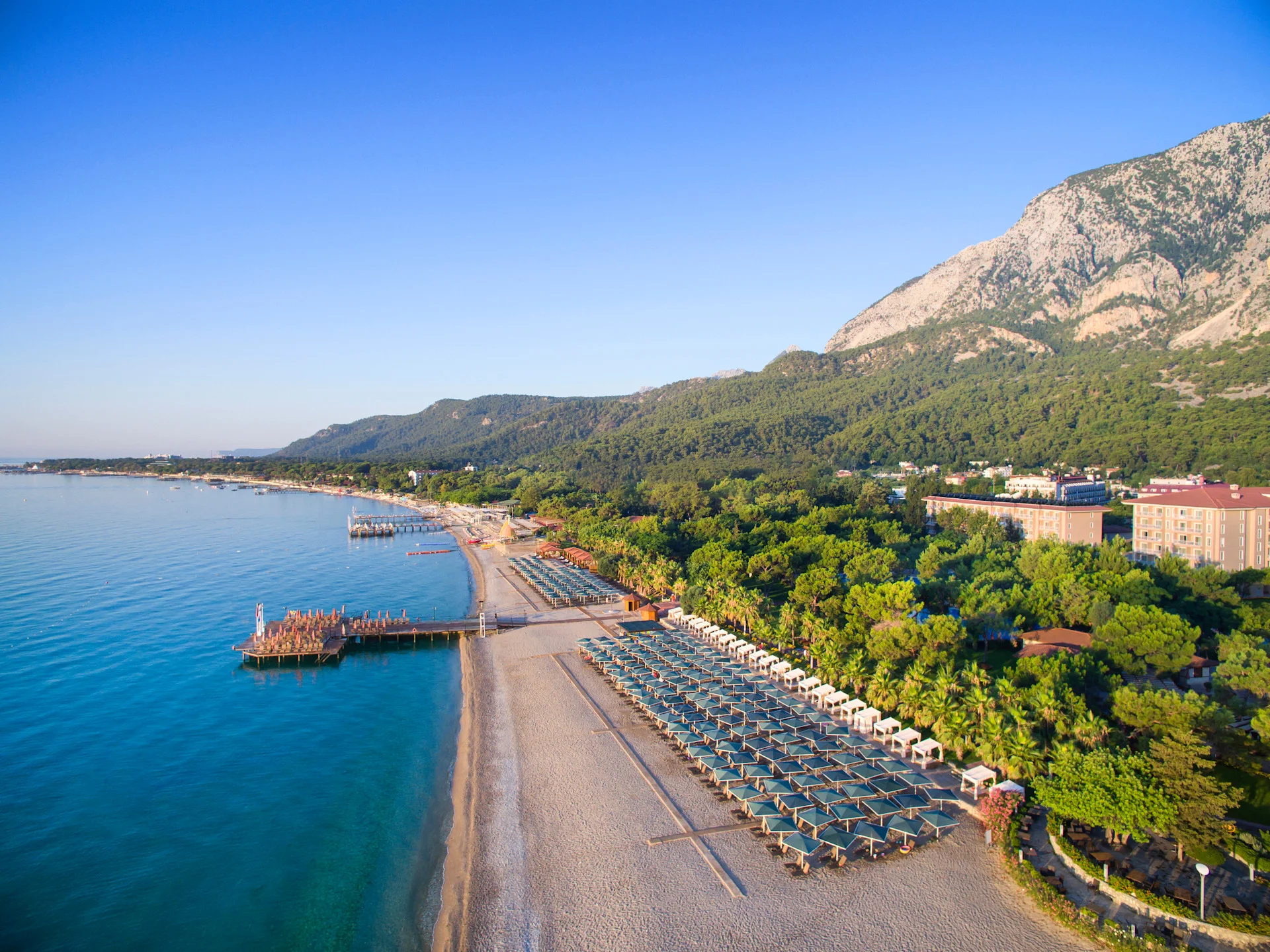 Akka Antedon 5, Kemer