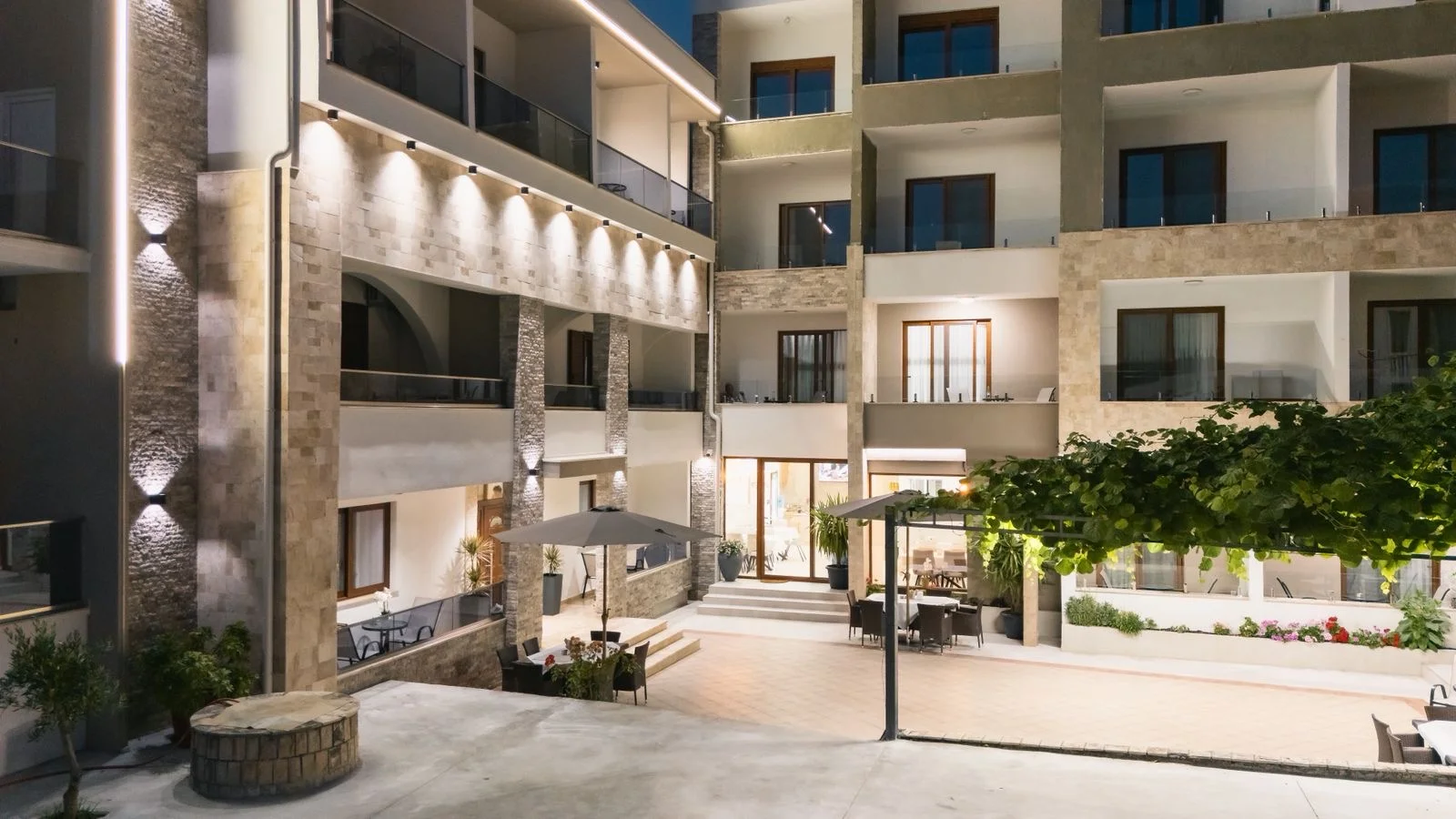 Apart Hotel President, Ulqin