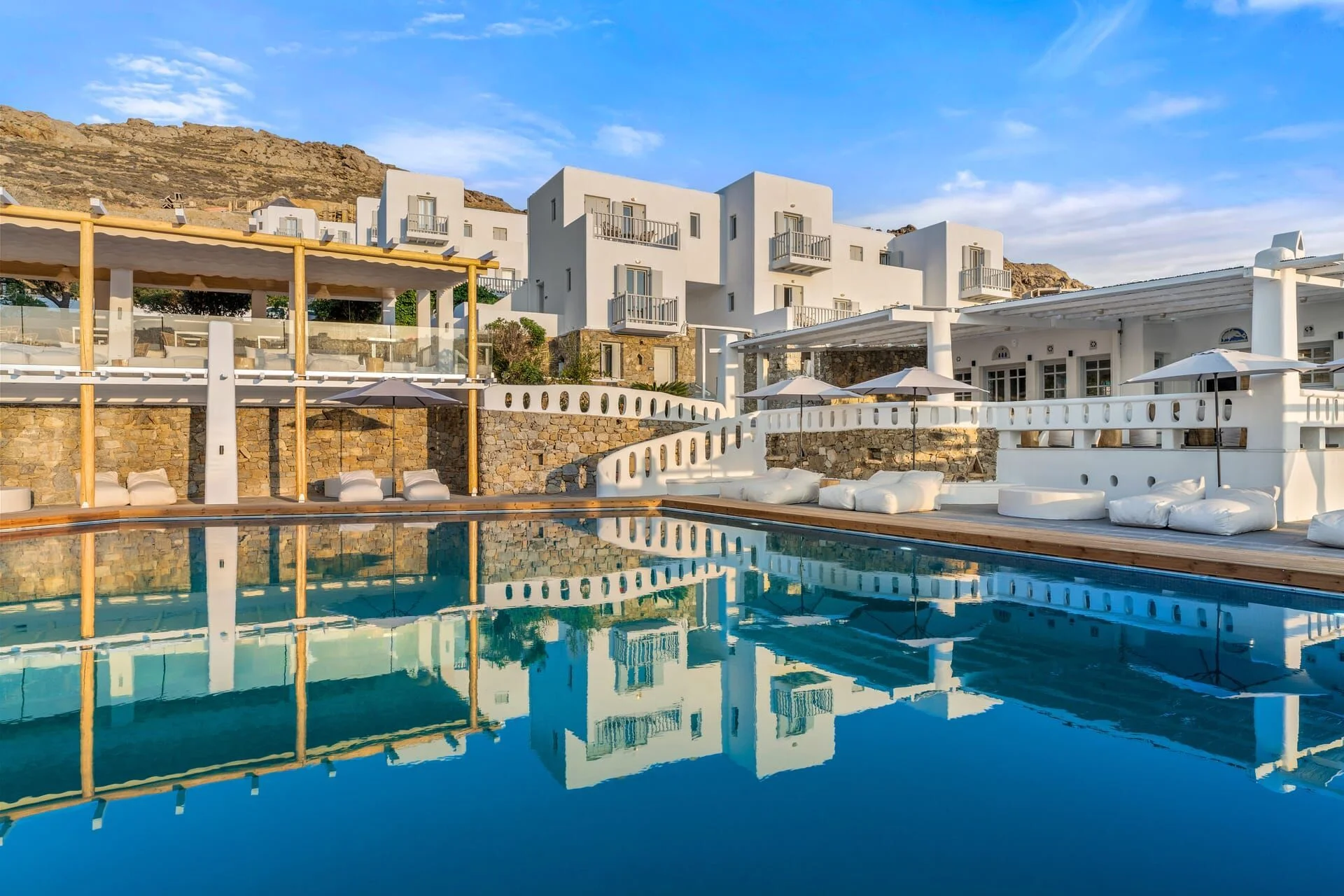 Penelope Village Mykonos 4* - Fjetje me mëngjes