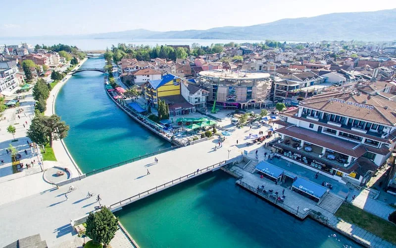Mavrovë & Strugë