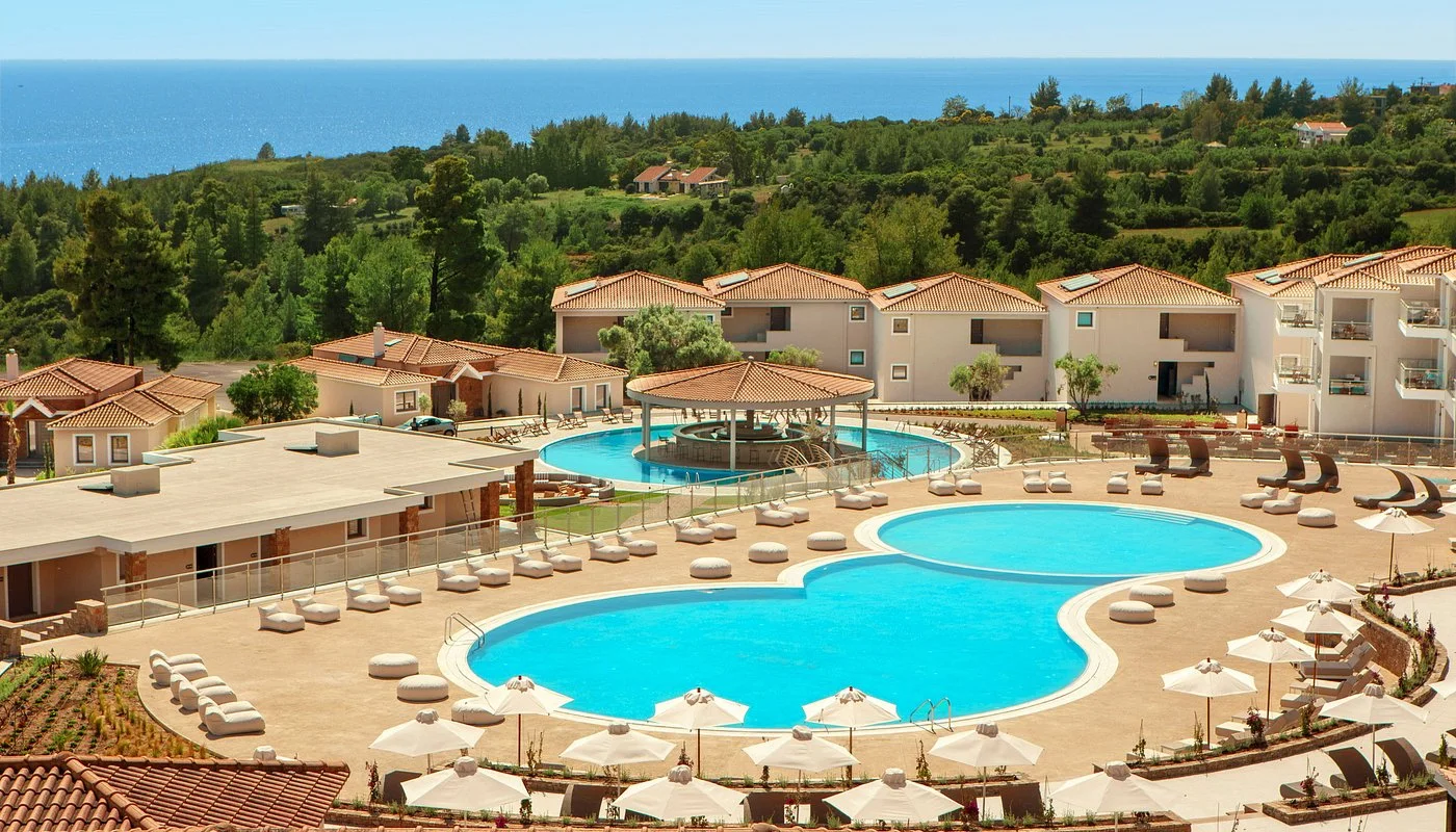 Zeus Eleva Ajul Resort
