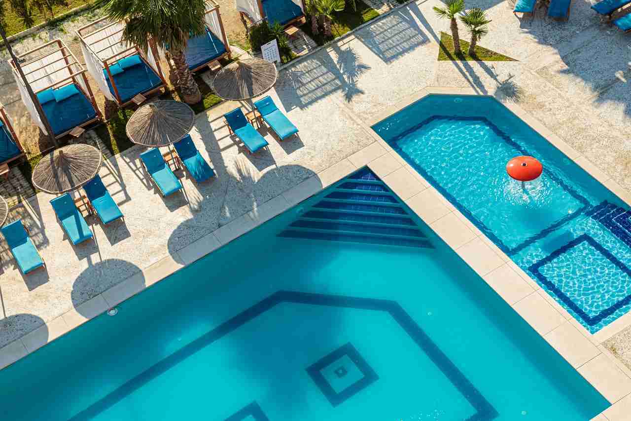 Kraal Hotel, Vlorë