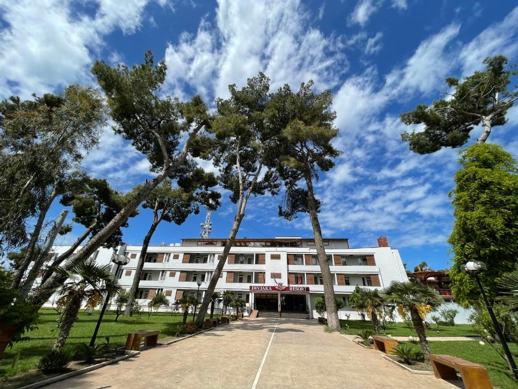 Divjaka Resort, Divjakë