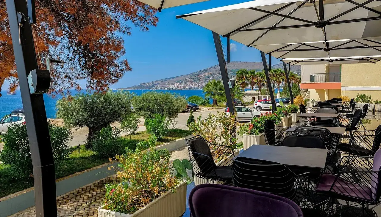 Dorchester Hotel, Sarandë