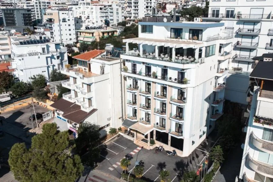 New Heaven Hotel, Sarandë