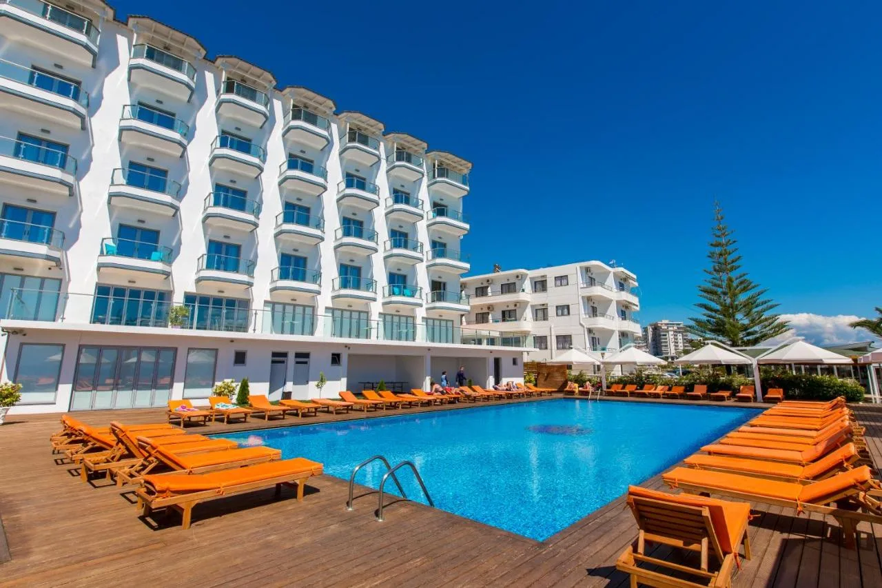 Saranda Palace Hotel, Sarandë