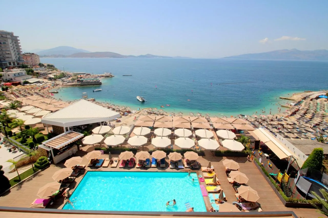 Andon Lapa & SPA, Sarandë