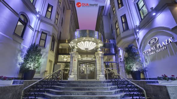 Fundjavë në Stamboll - Crowne Plaza Istanbul Old City 5*