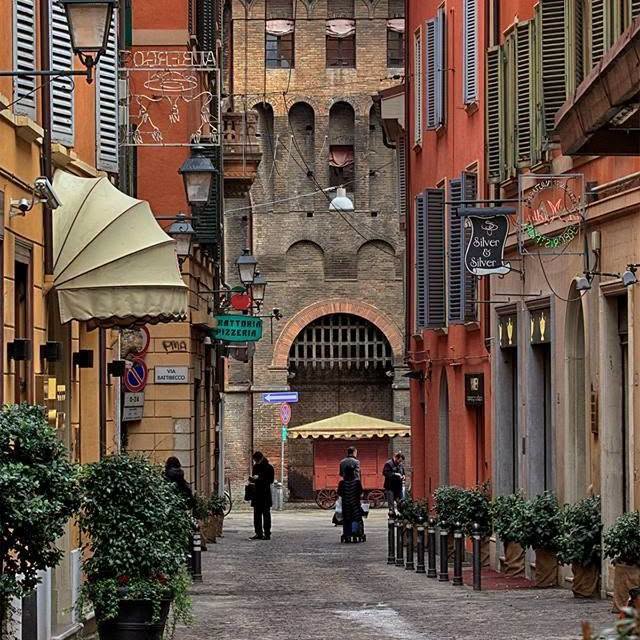Bolonja, Parma & Rimini, 2 ditë
